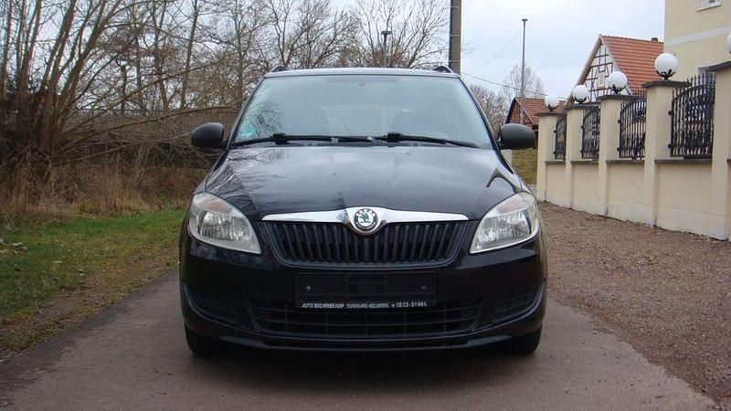 Gebraucht Skoda Fabia Active 69 PS (50 kW) 2012 Schwarz Kombi