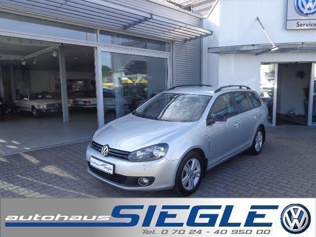 Silber metallic Gebraucht 2013 VW Golf VII Business Kombi | 9.780 € (Etwas zu teuer) - Bild 1/4