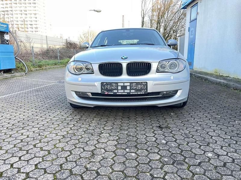 Gebraucht BMW 116 122 PS (89 kW) 2009 Silber Kleinwagen