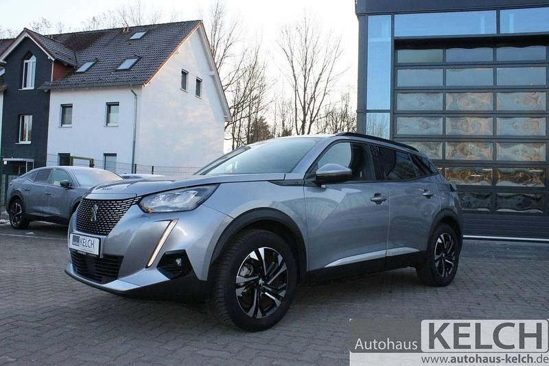 Gebraucht Peugeot 2008 Allure 100 kW (136 PS) 2021 Grau SUV