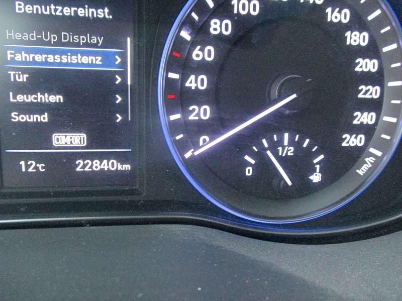 Gebraucht Hyundai Kona Premium 177 PS (130 kW) 2018 Dark knight / mic SUV