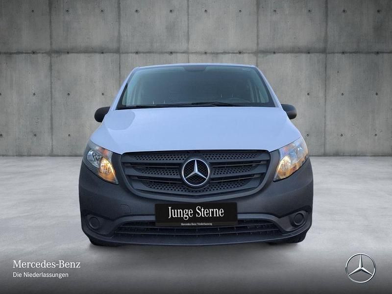 Gebraucht Mercedes Vito 102 PS (75 kW) 2022 Weiß Van