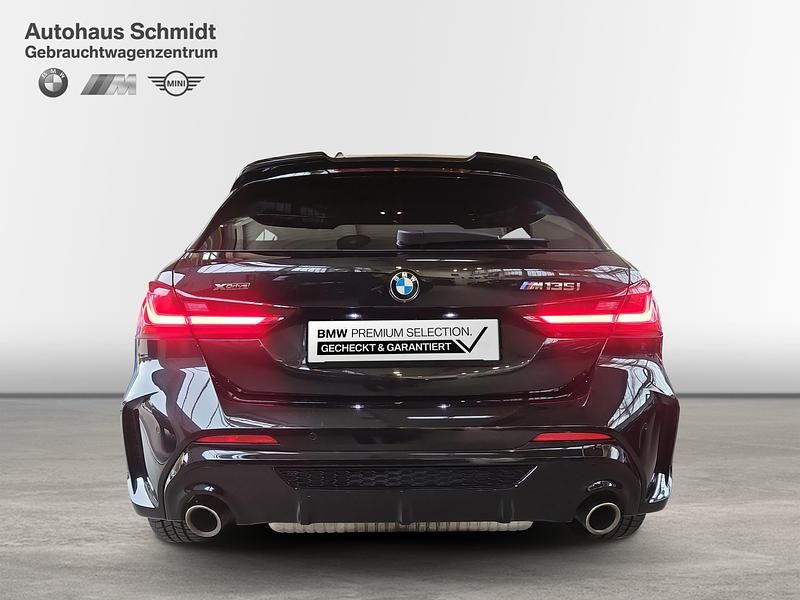 Gebraucht BMW M135 Performance 306 PS (225 kW) 2021 Saphirschwarz Kleinwagen