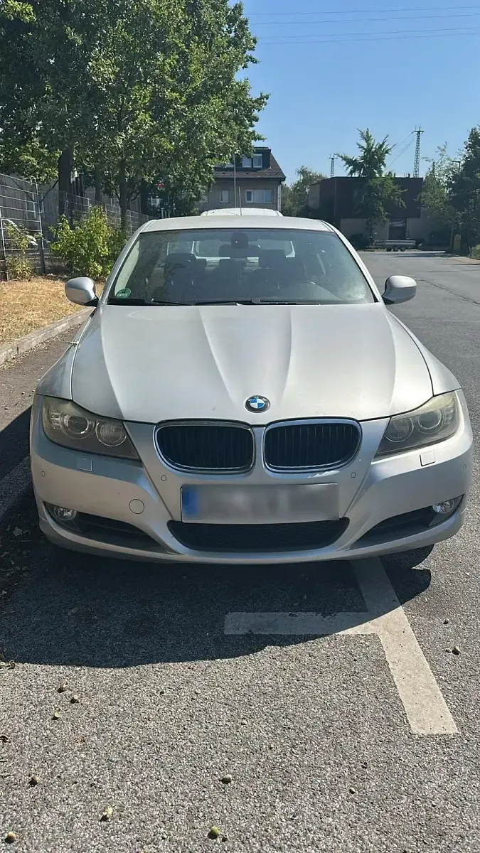 Gebraucht BMW 318 143 PS (105 kW) 2009 Limousine