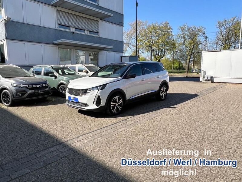 Weiß Gebraucht 2023 Peugeot 5008 GTi Van / Kleinbus | 24.990 € (Fairer Preis) - Bild 1/4