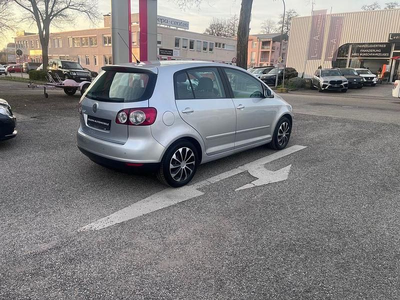 Gebraucht VW Golf V 102 PS (75 kW) 2007 Silber Limousine