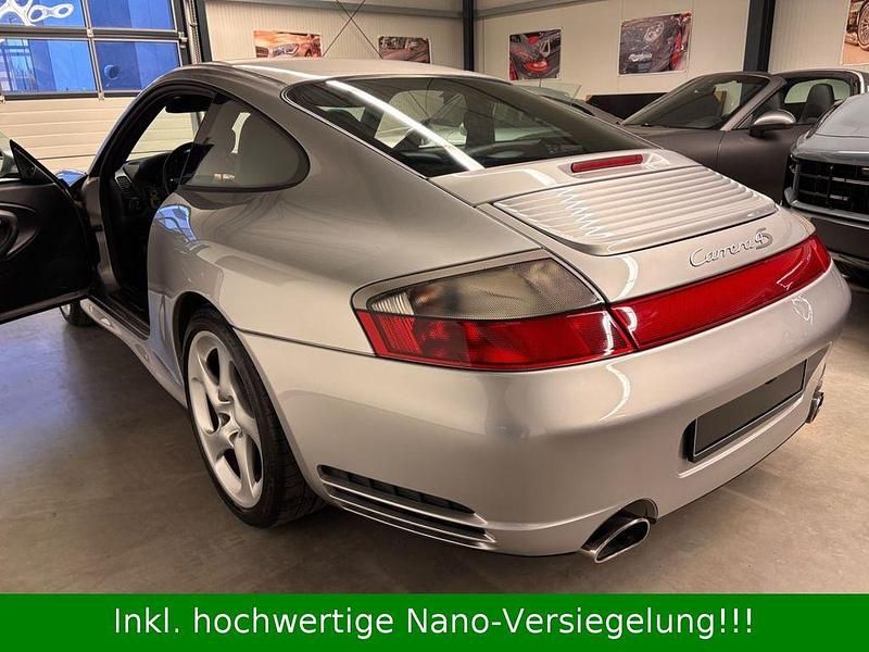Gebraucht Porsche 911 Carrera 4S 320 PS (235 kW) 2003 Arktissilbermetallic Coupé