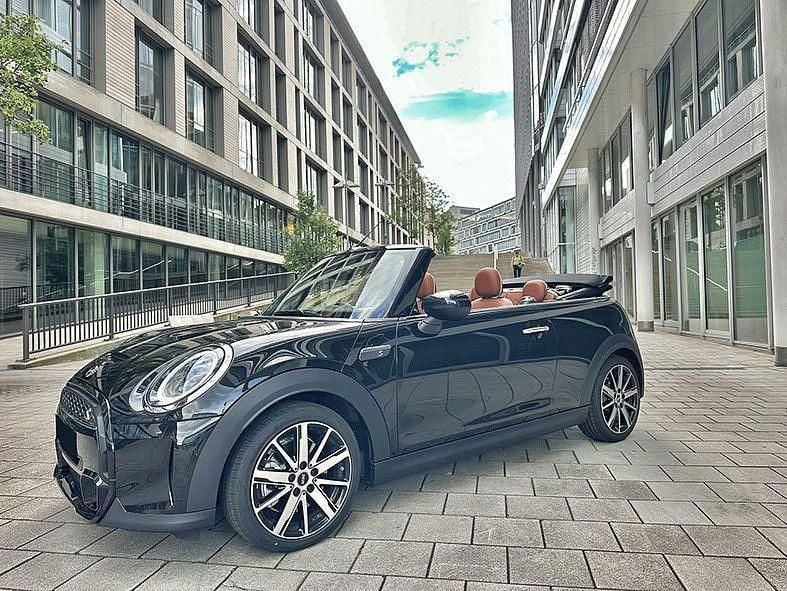 Schwarz Gebraucht 2024 Mini Cooper S Cabriolet Cabrio | 35.980 € (Teuer) - Bild 1/4