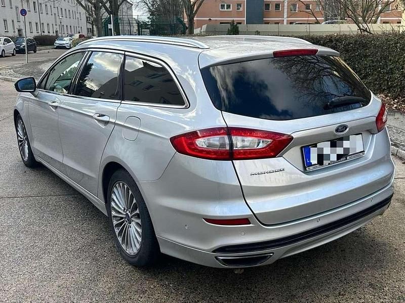 Gebraucht Ford Mondeo Titanium 241 PS (177 kW) 2016 Silber Kombi