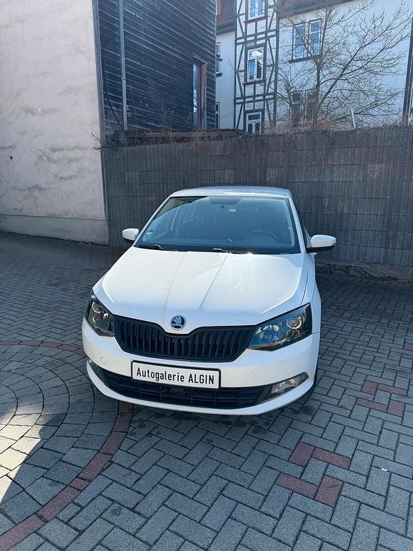 Gebraucht Skoda Fabia Ambition 75 PS (55 kW) 2017 Weiß Limousine