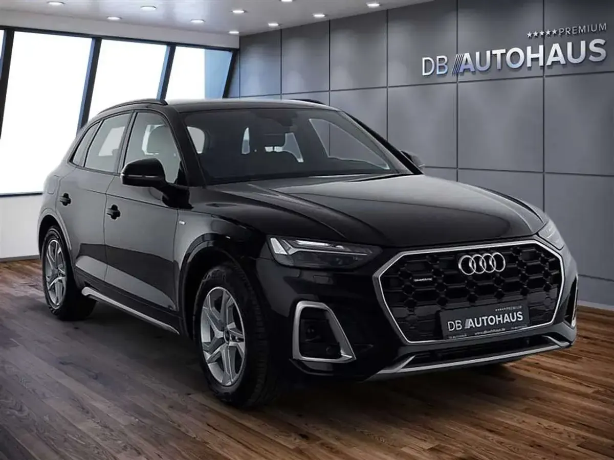 Gebraucht Audi Q5 S-Line 265 PS (194 kW) 2024 Schwarz SUV