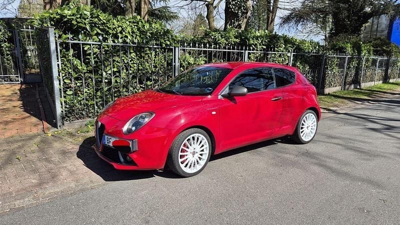 Rot Gebraucht 2017 Alfa Romeo MiTo Veloce Kleinwagen | 14.400 € (Fairer Preis) - Bild 1/4