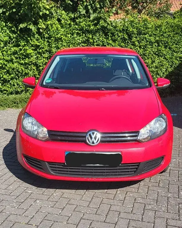 Gebraucht VW Golf VI Trendline 80 PS (58 kW) 2009 Rot Kleinwagen