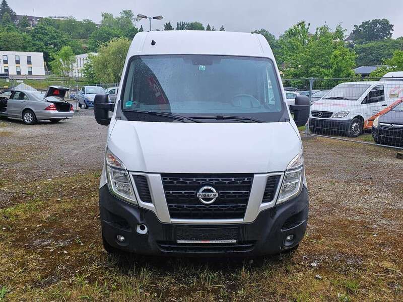 Mineral white (s) Gebraucht 2019 Nissan NV400 Comfort Van | 12.500 € (Fairer Preis) - Bild 1/4