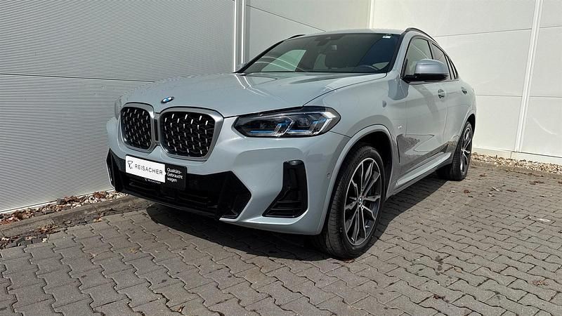 Gebraucht BMW X4 Efficient Dynamics 245 PS (180 kW) 2025 M brooklyn grau metallic SUV