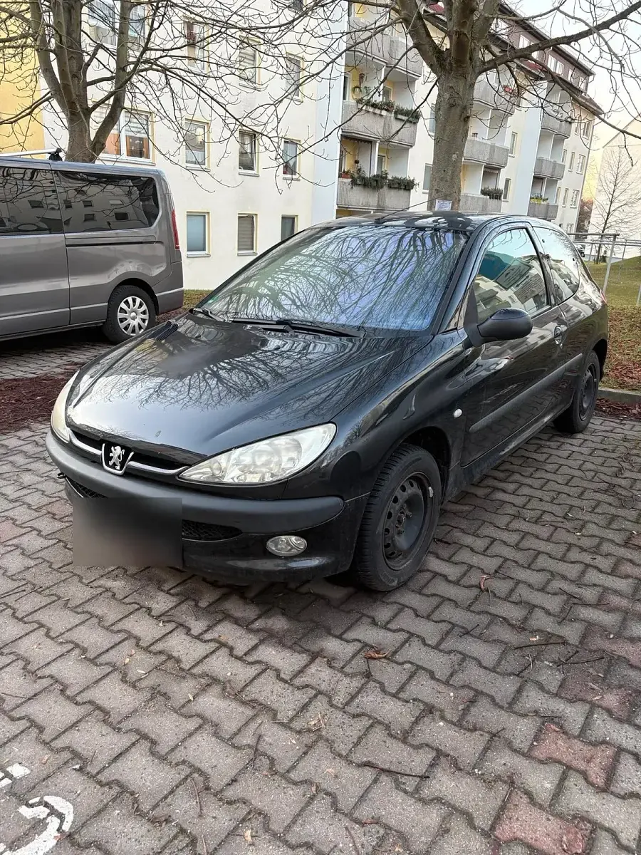 Occasion Peugeot 206 75 PK (55 kW) 2003 Zwart Hatchback