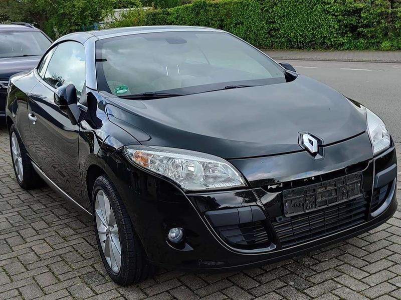 Schwarz Gebraucht 2011 Renault Mégane Cabriolet Luxe Cabrio | 8.000 € (Fairer Preis) - Bild 1/4