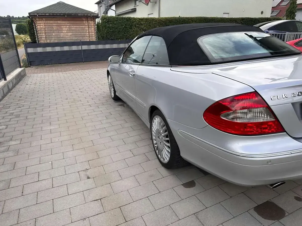 Gebraucht Mercedes CLK200 Avantgarde 184 PS (135 kW) 2006 Silber Cabrio