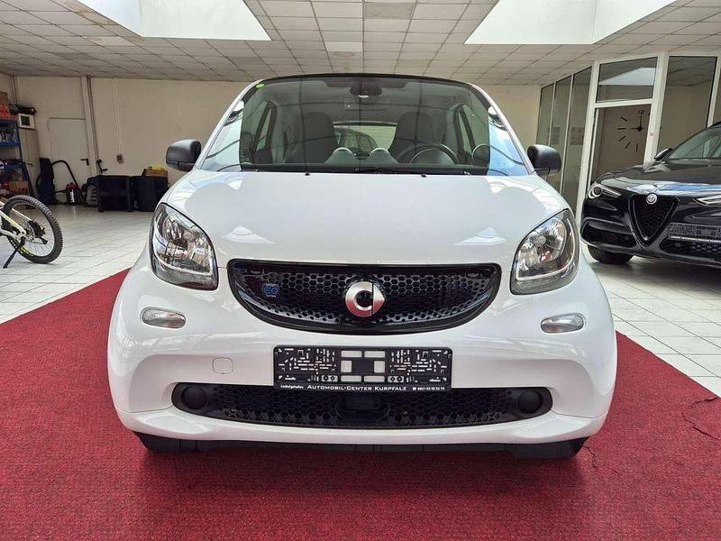 Gebraucht Smart ForTwo Coupé 60 kW (82 PS) 2020 Weiß Coupé
