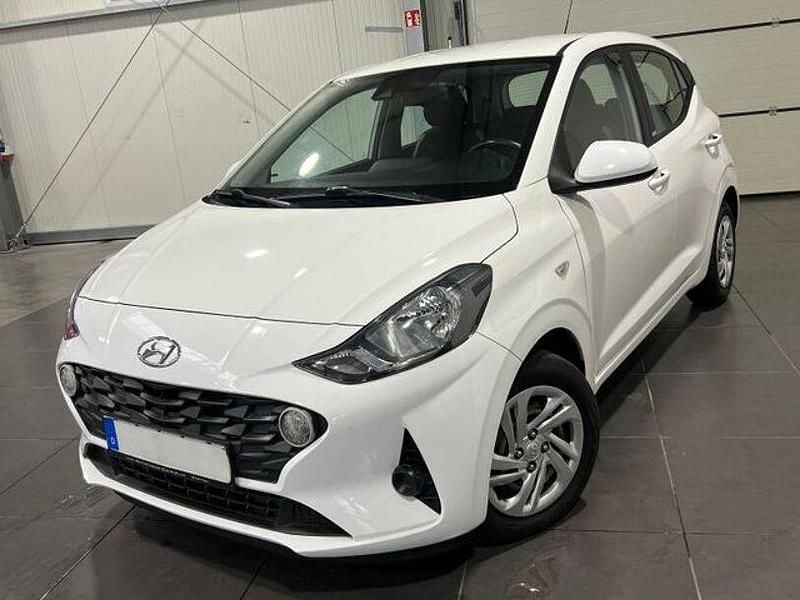 Gebraucht Hyundai i10 67 PS (49 kW) 2021 Polar white Kleinwagen