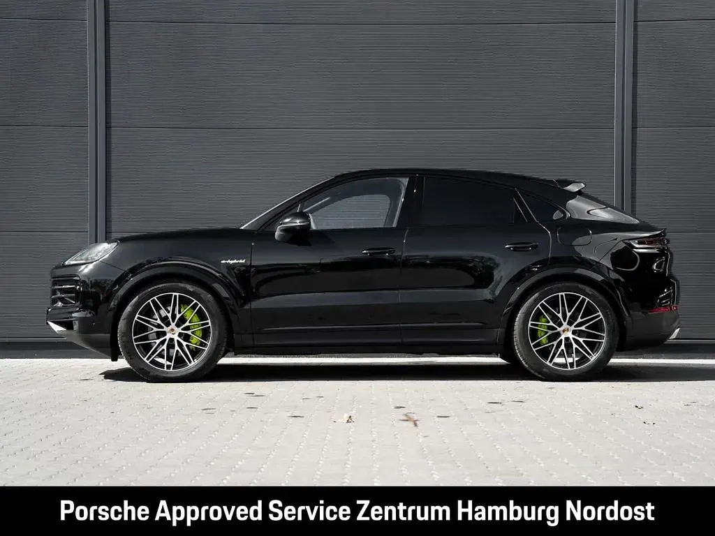 Gebraucht Porsche Cayenne E-Hybrid Coupe 470 PS (345 kW) 2024 Schwarz SUV