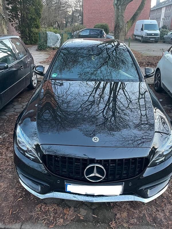 Gebraucht Mercedes C250 211 PS (155 kW) 2018 Schwarz Limousine