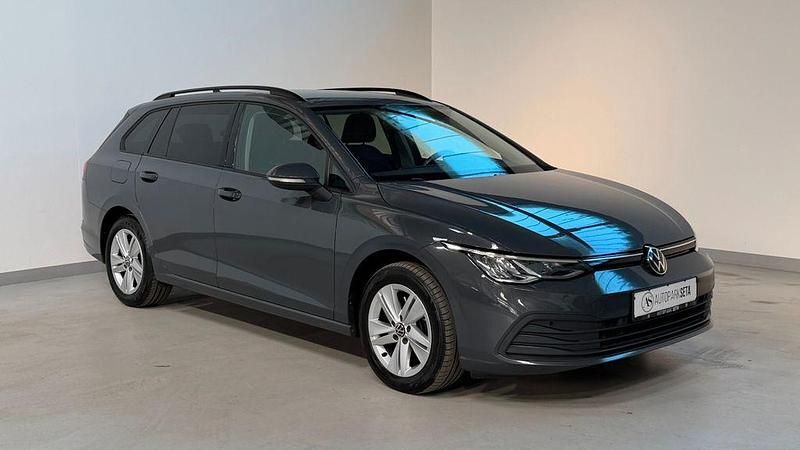 Gebraucht VW Golf VIII Life 150 PS (110 kW) 2023 Grau Limousine