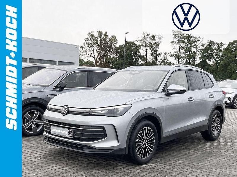 Silber Gebraucht 2025 VW Tiguan Life SUV | 41.980 € (Etwas zu teuer) - Bild 1/4