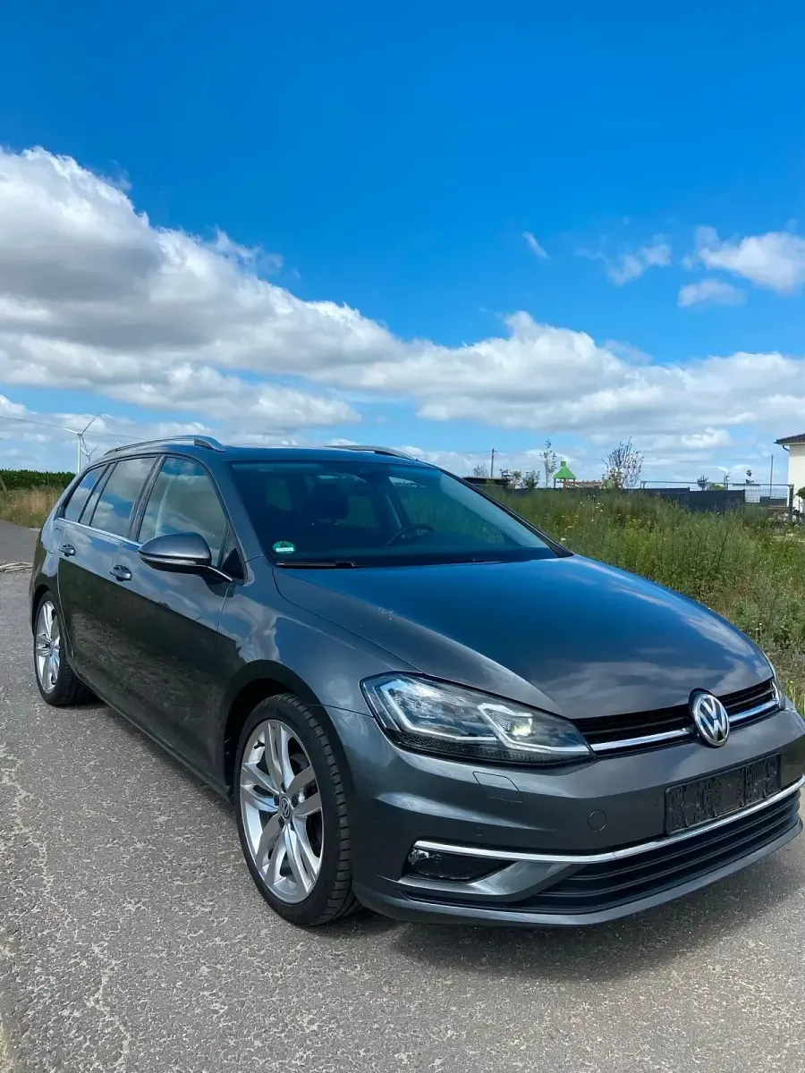 Gebraucht VW Golf VII Highline 150 PS (110 kW) 2017 Grau Kombi