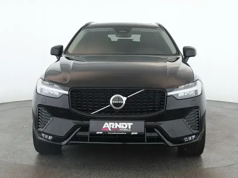 Gebraucht Volvo XC60 Plus 197 PS (144 kW) 2023 Onyx black SUV