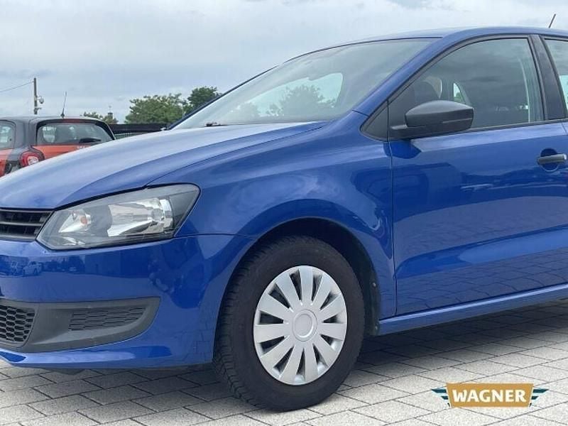 Gebraucht VW Polo Trendline 69 PS (50 kW) 2013 Blau Kleinwagen