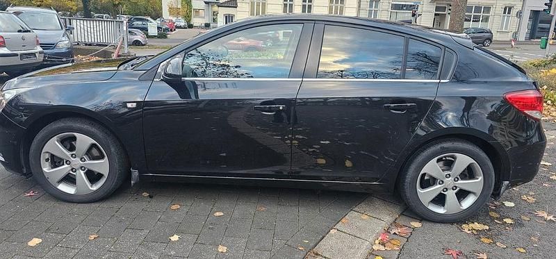 Gebraucht Chevrolet Cruze LTZ 163 PS (119 kW) 2013 Kleinwagen