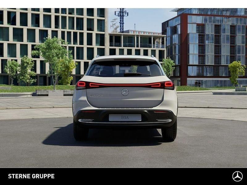Gebraucht Mercedes EQA250 Electric Art 139 kW (190 PS) 2021 Weiß SUV