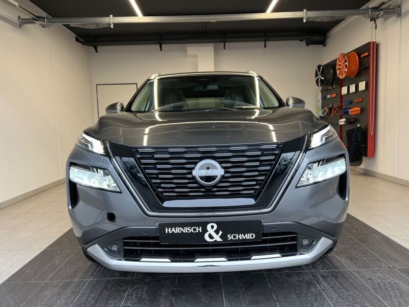 Gebraucht Nissan X-Trail Tekna 204 PS (150 kW) 2024 Grau SUV