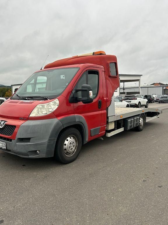 Gebraucht Peugeot Boxer 158 PS (116 kW) 2011 Rot Van