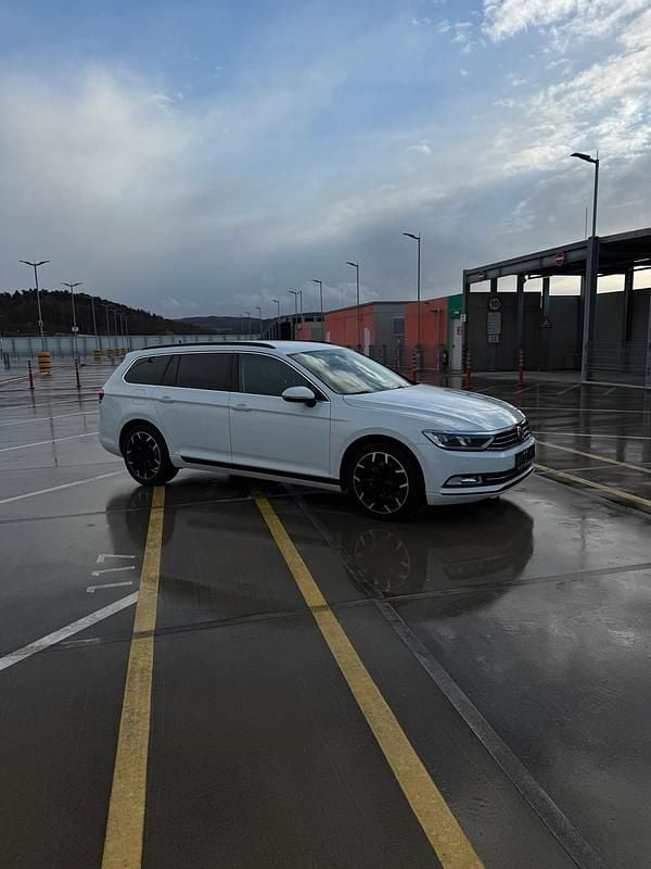 Gebraucht VW Passat 120 PS (88 kW) 2015 Weiß Kombi