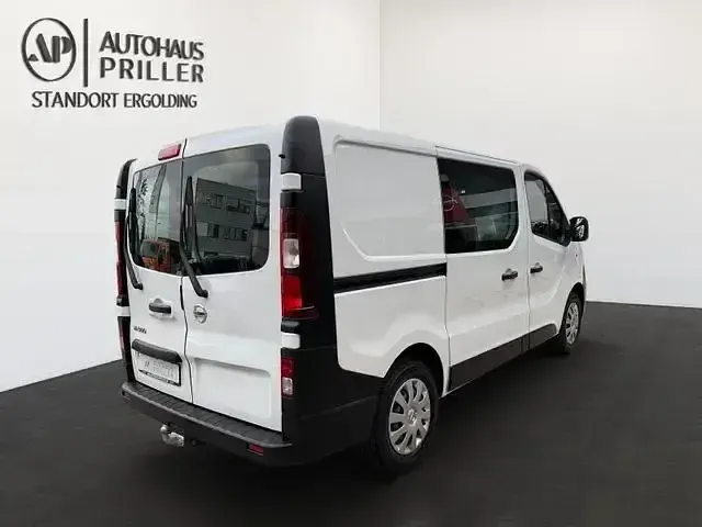 Gebraucht Nissan NV300 Comfort 146 PS (107 kW) 2021 Glacier white (s) Van