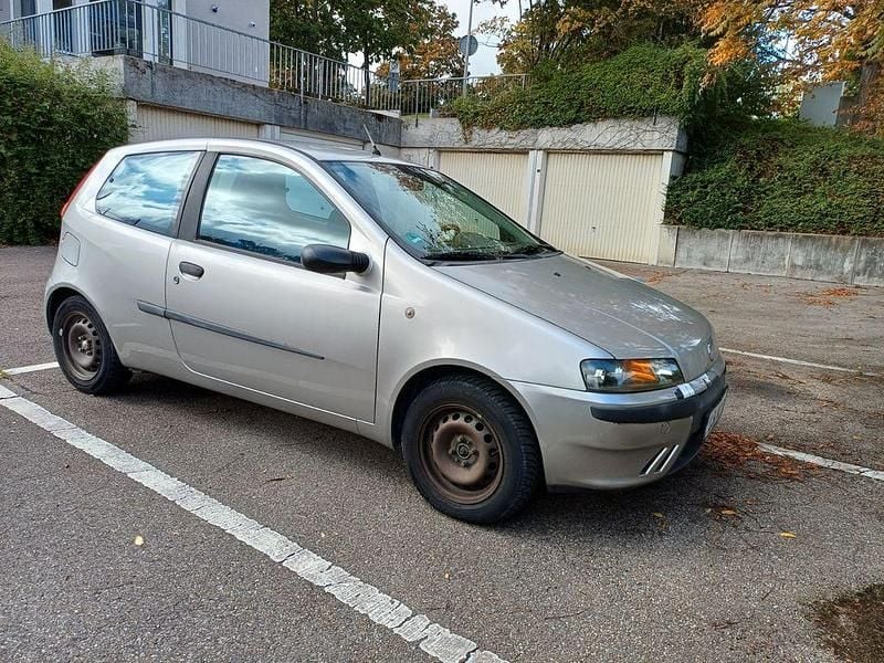 Silber Gebraucht 2002 Fiat Punto Kleinwagen | 1.400 € (Fairer Preis) - Bild 1/4