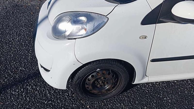 Gebraucht Citroën C1 Advance 68 PS (50 kW) 2009 Weiß Kleinwagen