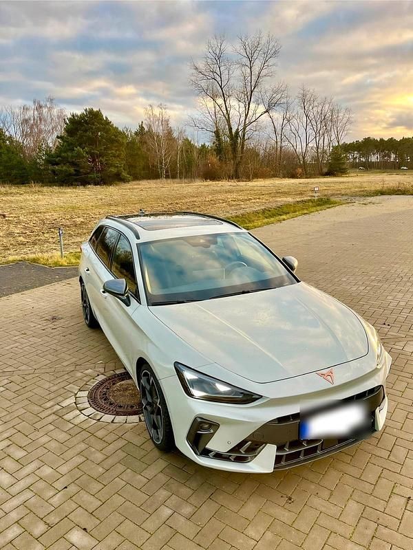 Gebraucht Cupra Leon VZ 333 PS (244 kW) 2025 Beige Kombi