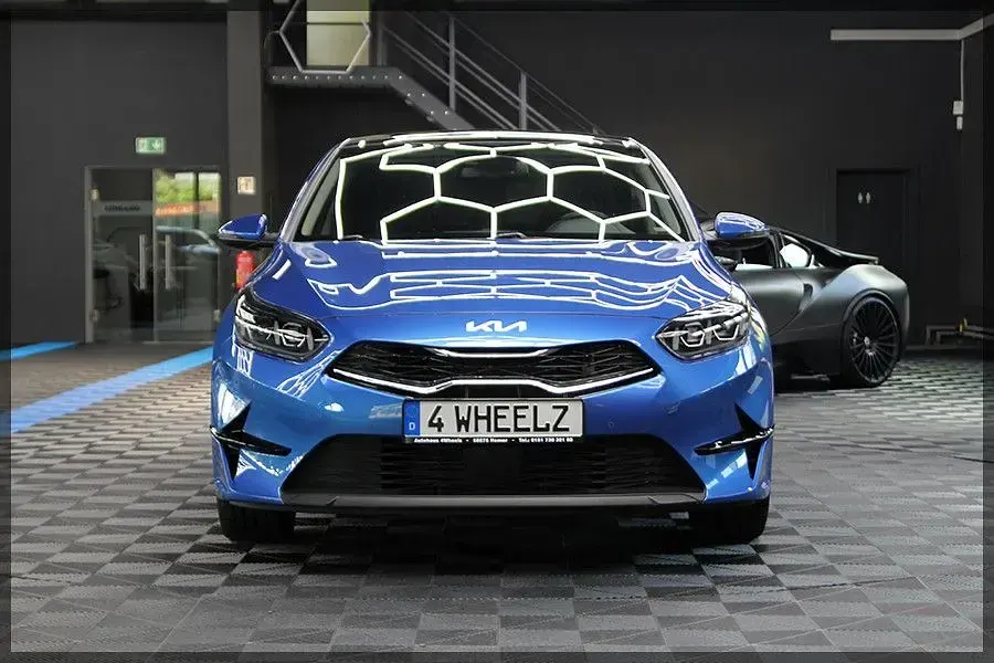 Gebraucht Kia Ceed 160 PS (117 kW) 2021 Blau Kleinwagen