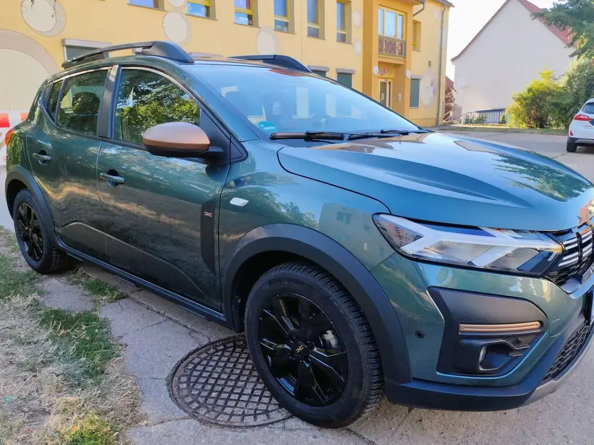 Gebraucht Dacia Sandero Extreme 101 PS (74 kW) 2025 Grün Kleinwagen