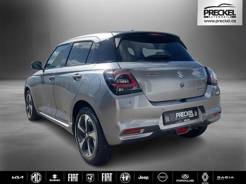 Neu Suzuki Swift Comfort+ 83 PS (61 kW) 2025 Silber Kleinwagen