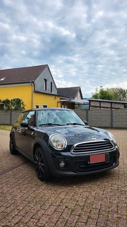 Gebraucht Mini ONE 75 PS (55 kW) 2010 Schwarz Kleinwagen