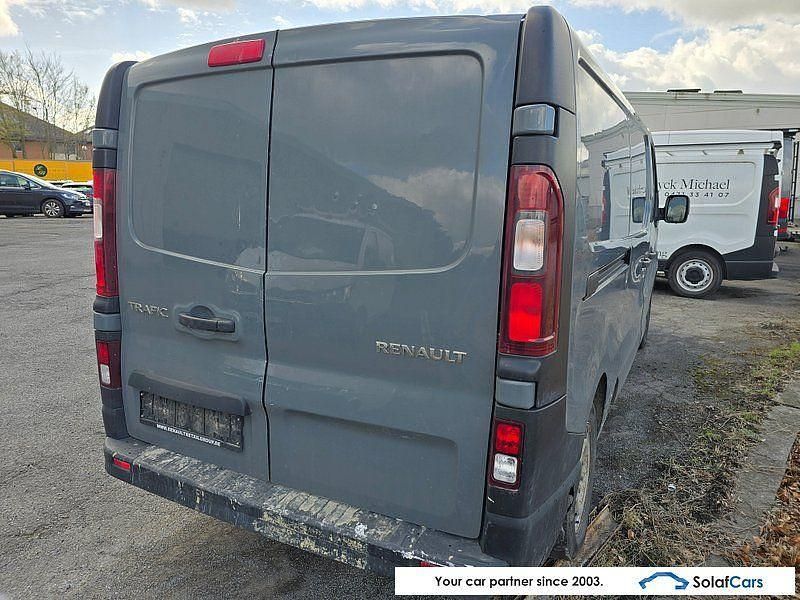 Gebraucht Renault Trafic 131 PS (96 kW) 2022 Grau Van / Kleinbus