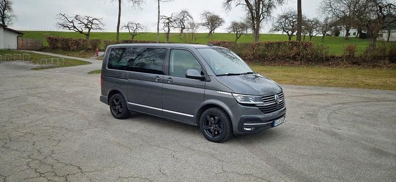 Second-hand VW Multivan 204 CP (150 kW) 2021 Gri Monovolum