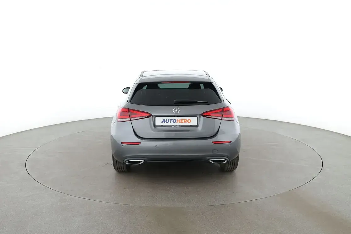 Gebraucht Mercedes A200 Progressive 177 PS (130 kW) 2022 Grau Limousine