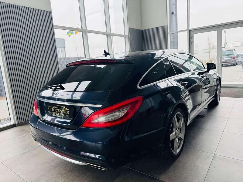 Gebraucht Mercedes CLS350 AMG 265 PS (194 kW) 2014 Cavansitblau  metalliclack Kombi