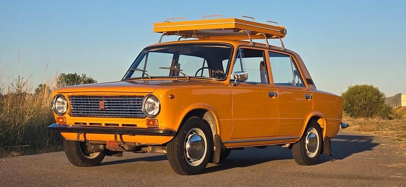 Second-hand Lada 1200 60 CP (44 kW) 1984 Berlinǎ