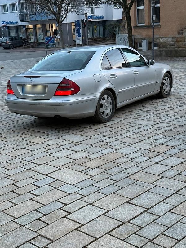 Gebraucht Mercedes E270 177 PS (130 kW) 2003 Grau Limousine
